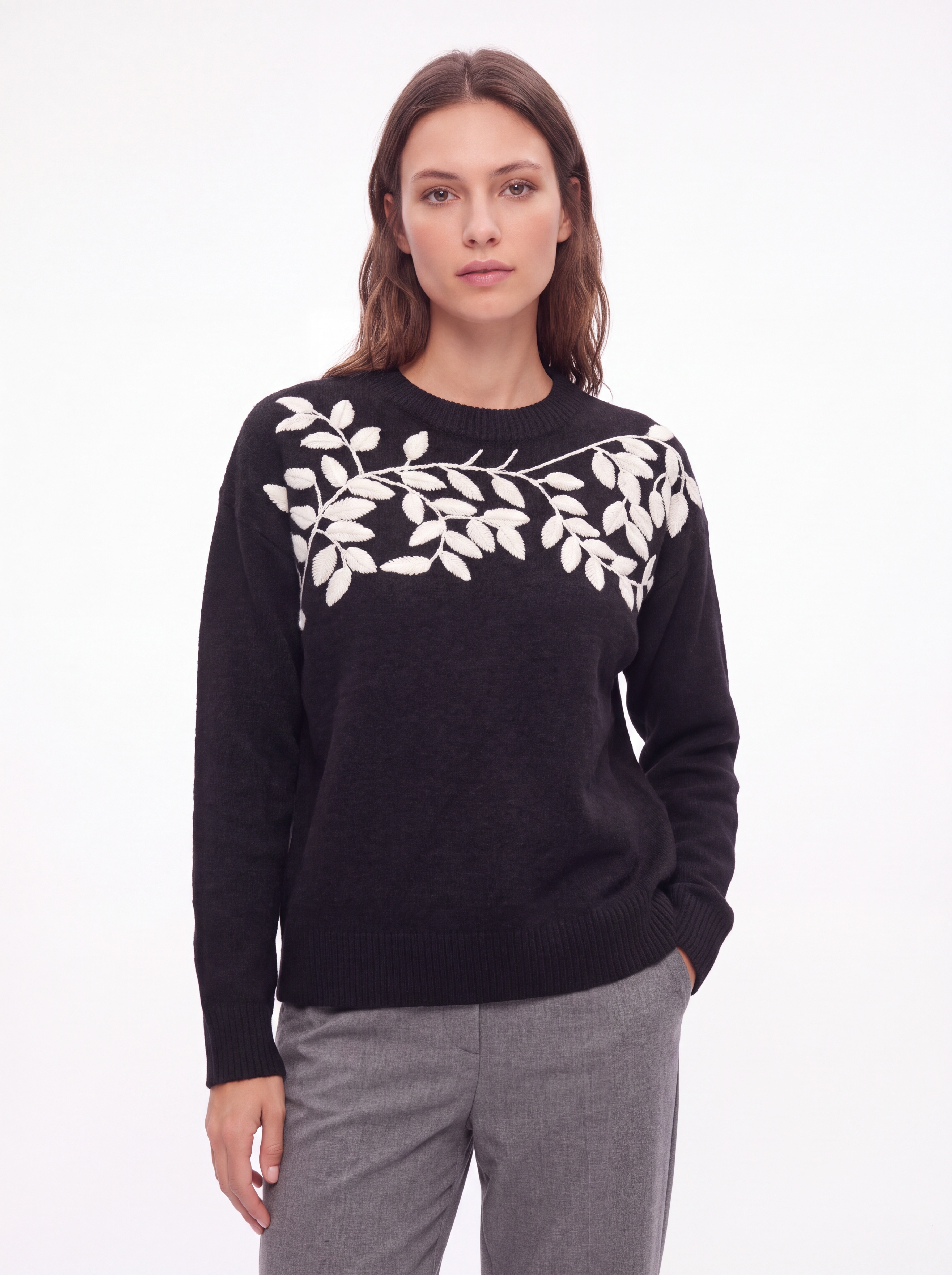 Dámsky pulóver s výšivkou a vetvičkami BLACK Čierny s.WEAR 7
